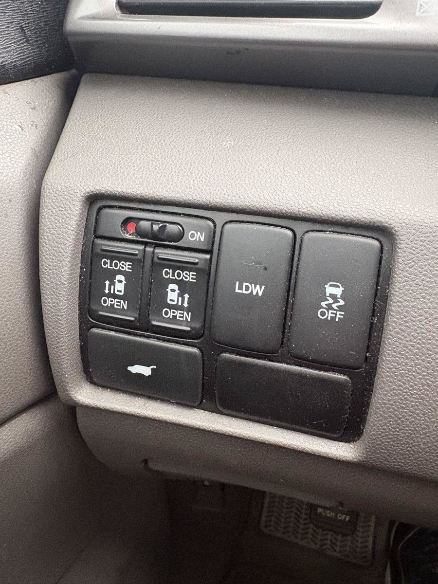 Used 2015 Honda Odyssey EX-L image 10