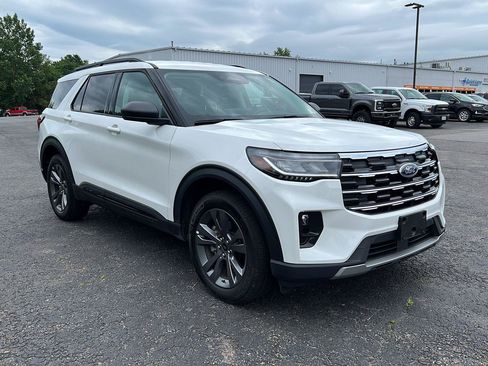 Used 2026 Ford Explorer Active w/ Active Comfort Package AWD/4WD image 24
