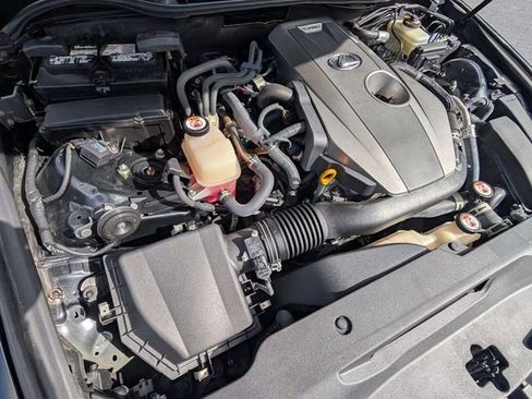 Used 2020 Lexus IS 300 w/ Accessory Package 2 image 21