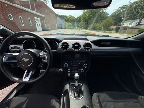 Used 2016 Ford Mustang GT RWD image 13