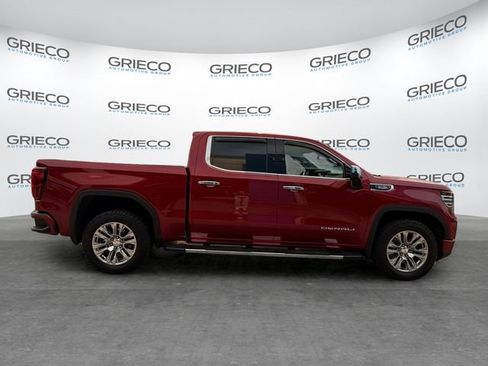 Used 2024 GMC Sierra 1500 Denali w/ Technology Package AWD/4WD image 8