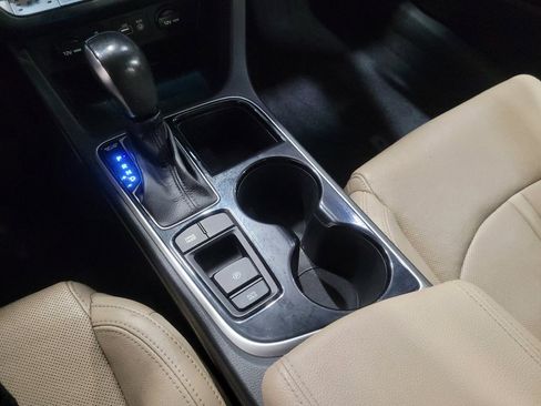 Used 2019 Hyundai Sonata Limited FWD image 26