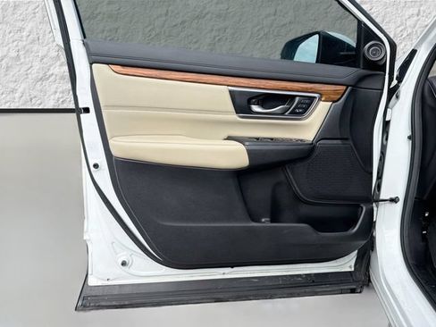Used 2021 Honda CR-V Touring image 22