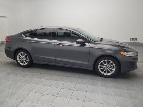 Used 2020 Ford Fusion SE image 11