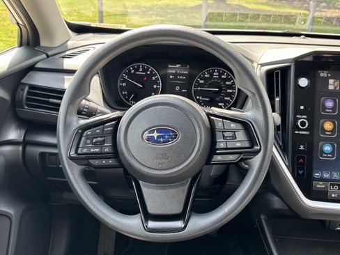 Used 2025 Subaru Crosstrek 2.5i Premium AWD/4WD image 18
