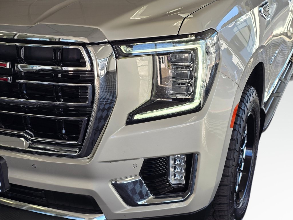 Used 2021 GMC Yukon XL SLT w/ SLT Premium Package AWD/4WD image 10