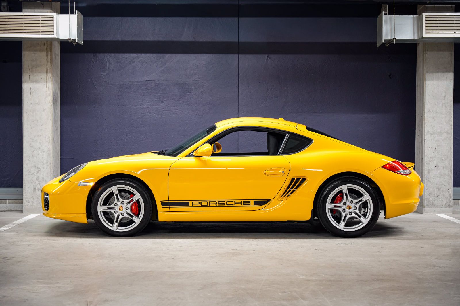 Used 2011 Porsche Cayman S RWD image 7