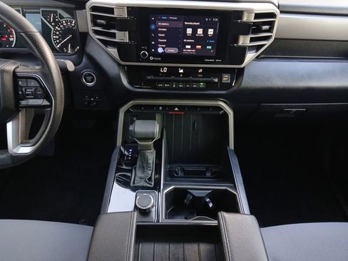 Used 2022 Toyota Tundra SR5 w/ Convenience Package RWD image 3