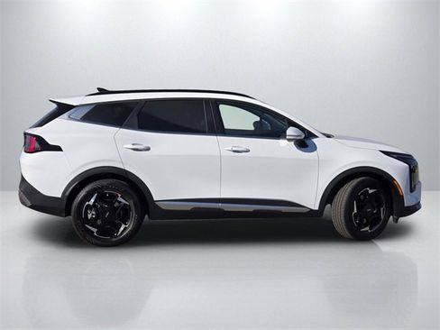 New 2026 Kia Sportage EX image 4