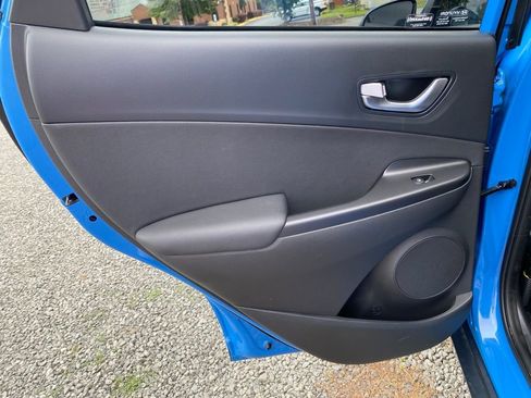 Used 2022 Hyundai Kona Limited image 16