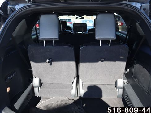 Used 2018 Ford Explorer Platinum image 34