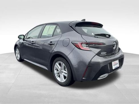 Used 2022 Toyota Corolla SE w/ SE Preferred Package FWD image 6