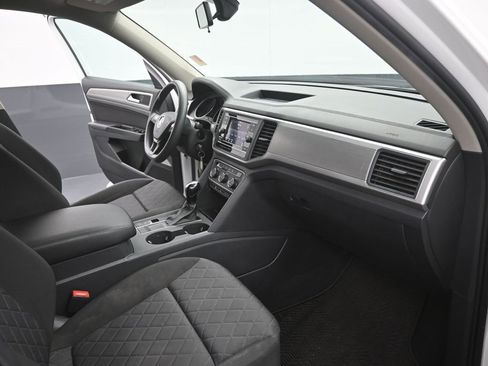 Used 2019 Volkswagen Atlas S image 24