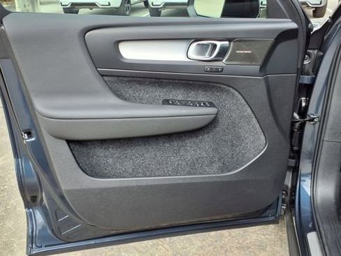 New 2026 Volvo XC40 B5 Ultra w/ Protection Package Premier image 12