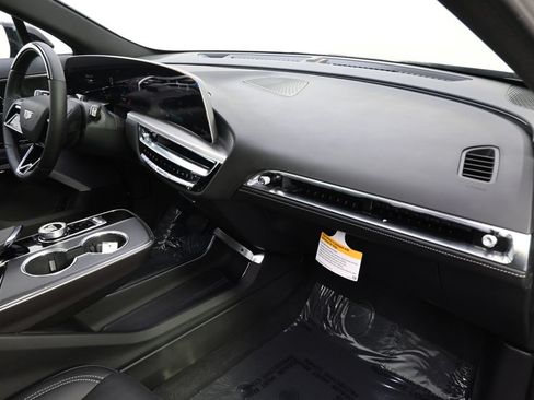 New 2026 Cadillac Lyriq Premium Sport w/ LPO, Floor Liner Package AWD/4WD image 15