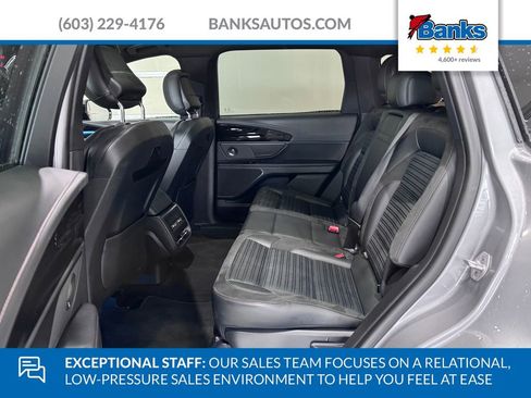 Used 2024 Lincoln Nautilus Reserve w/ Equipment Group 202A image 9