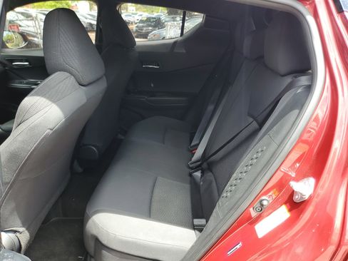 Used 2018 Toyota C-HR XLE image 10