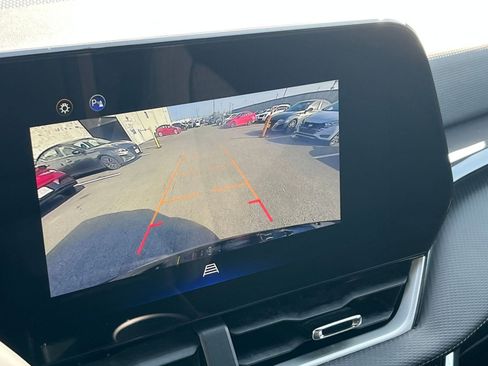 Used 2025 Chevrolet Equinox LT image 23