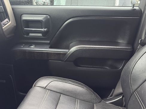 Used 2015 GMC Sierra 3500 Denali w/ Duramax Plus Package image 47