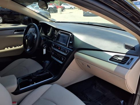 Used 2019 Hyundai Sonata SE FWD image 23