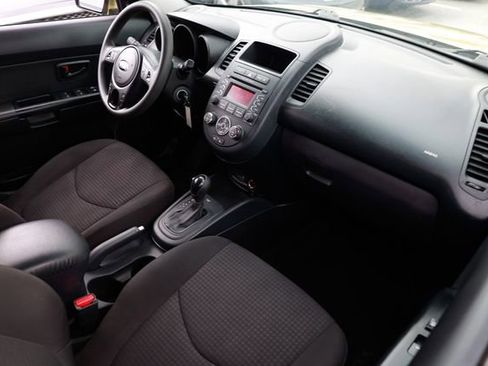 Used 2013 Kia Soul image 18