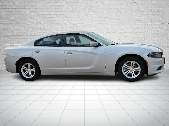 Used 2022 Dodge Charger SXT RWD image 5