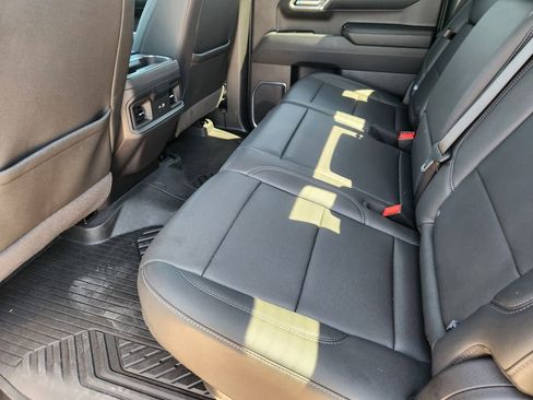 Used 2024 Chevrolet Silverado 1500 LT Trail Boss w/ Convenience Package II image 29