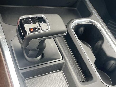 Used 2025 Chevrolet Silverado 1500 High Country w/ Technology Package AWD/4WD image 25