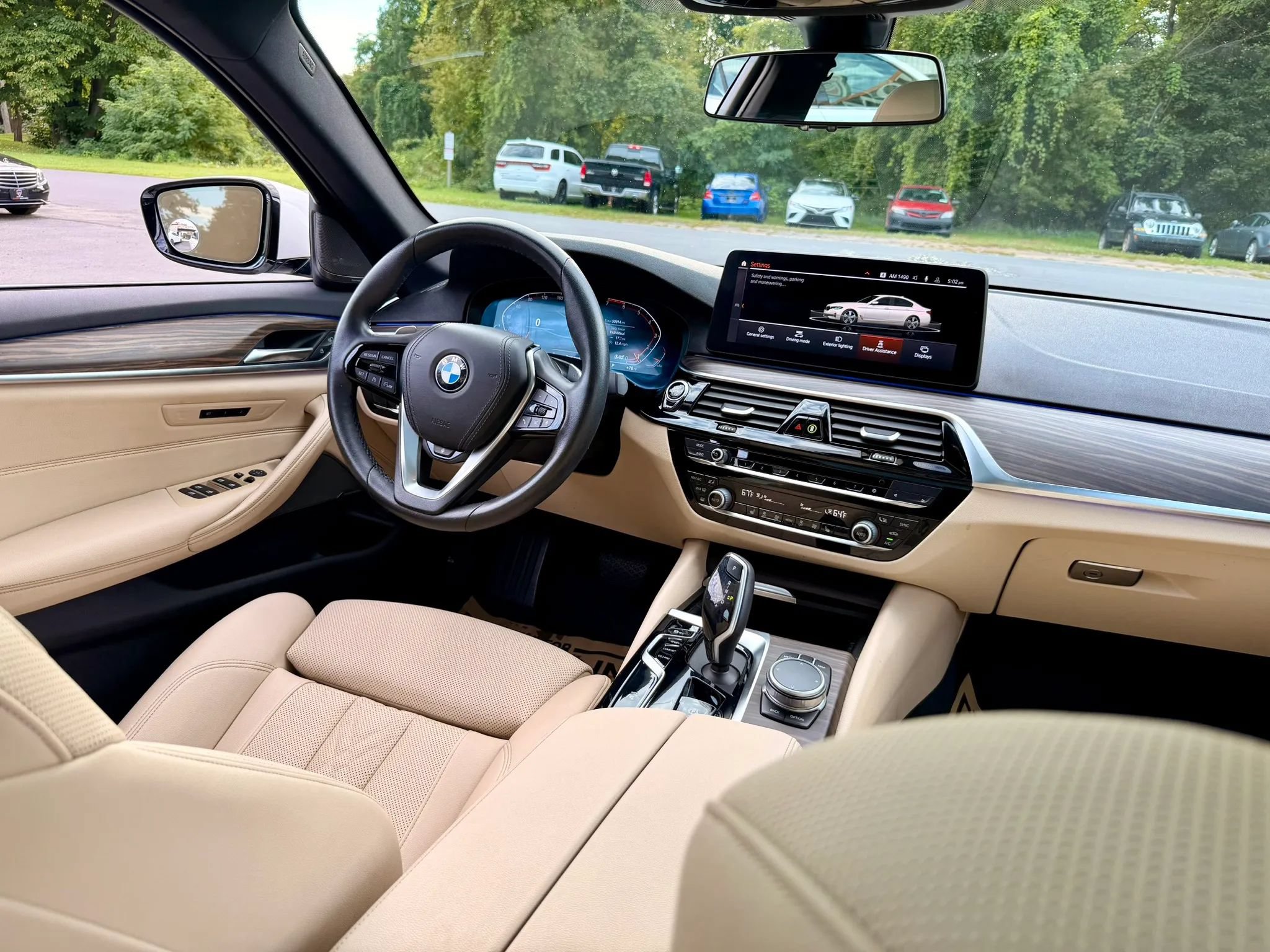 Used 2022 BMW 530i xDrive w/ Premium Package AWD/4WD image 34