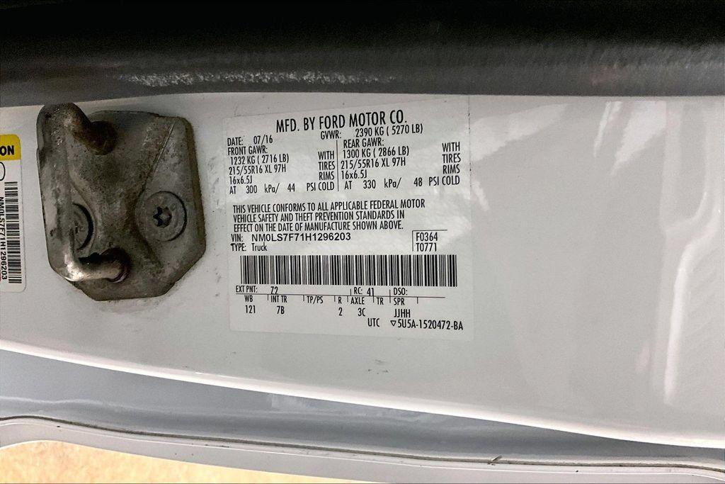 Certified 2017 Ford Transit Connect XLT FWD image 32