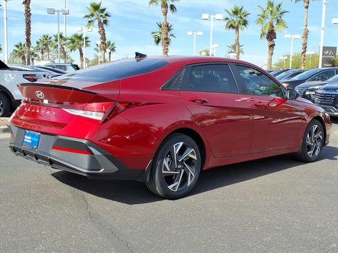 Certified 2025 Hyundai Elantra Sport image 5