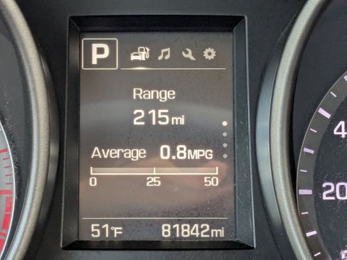 Used 2018 Hyundai Santa Fe SE image 33