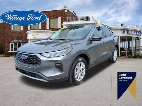 Certified 2024 Ford Escape Active AWD/4WD image 1