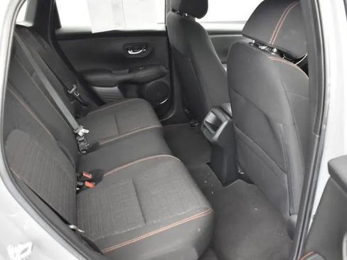 Used 2024 Honda HR-V Sport image 17