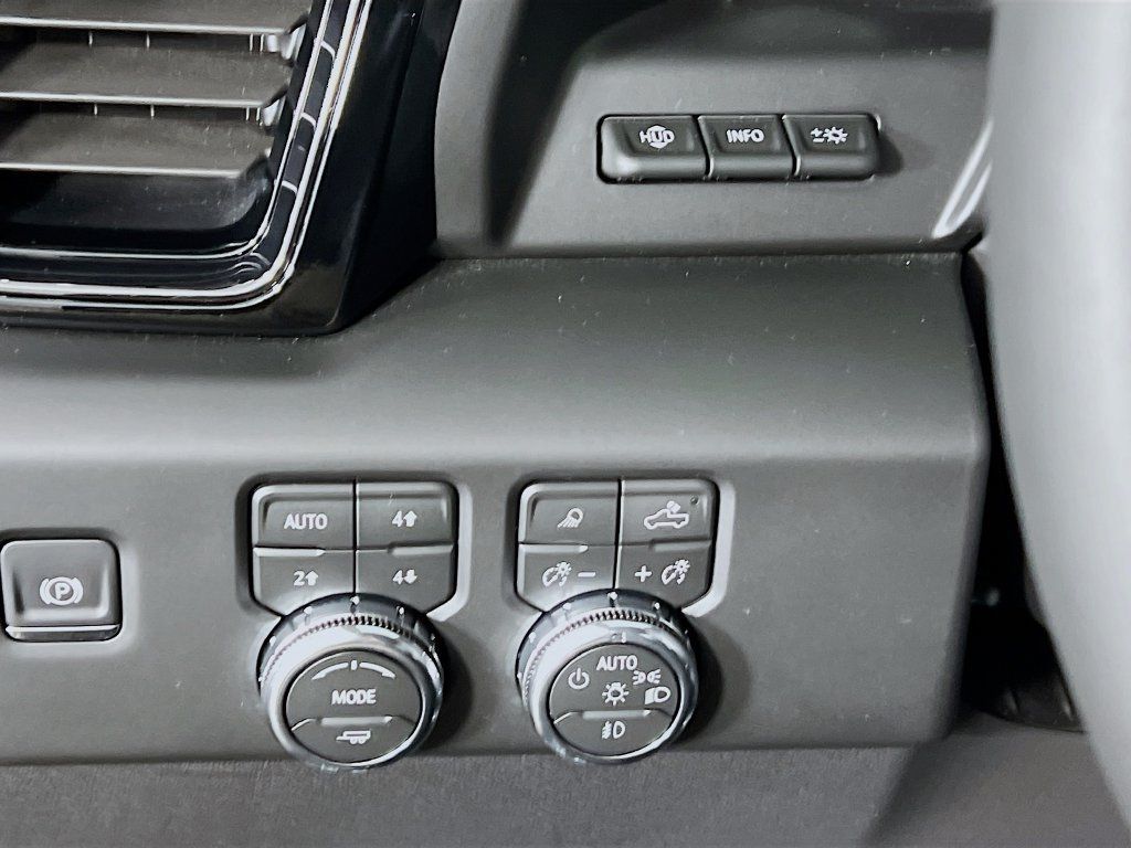 Used 2026 GMC Sierra 1500 AT4X AWD/4WD image 9