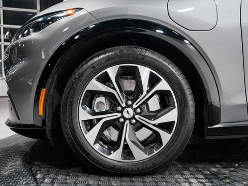 Used 2021 Ford Mustang Mach-E Premium image 9