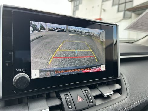 Certified 2025 Toyota RAV4 XLE Premium image 23