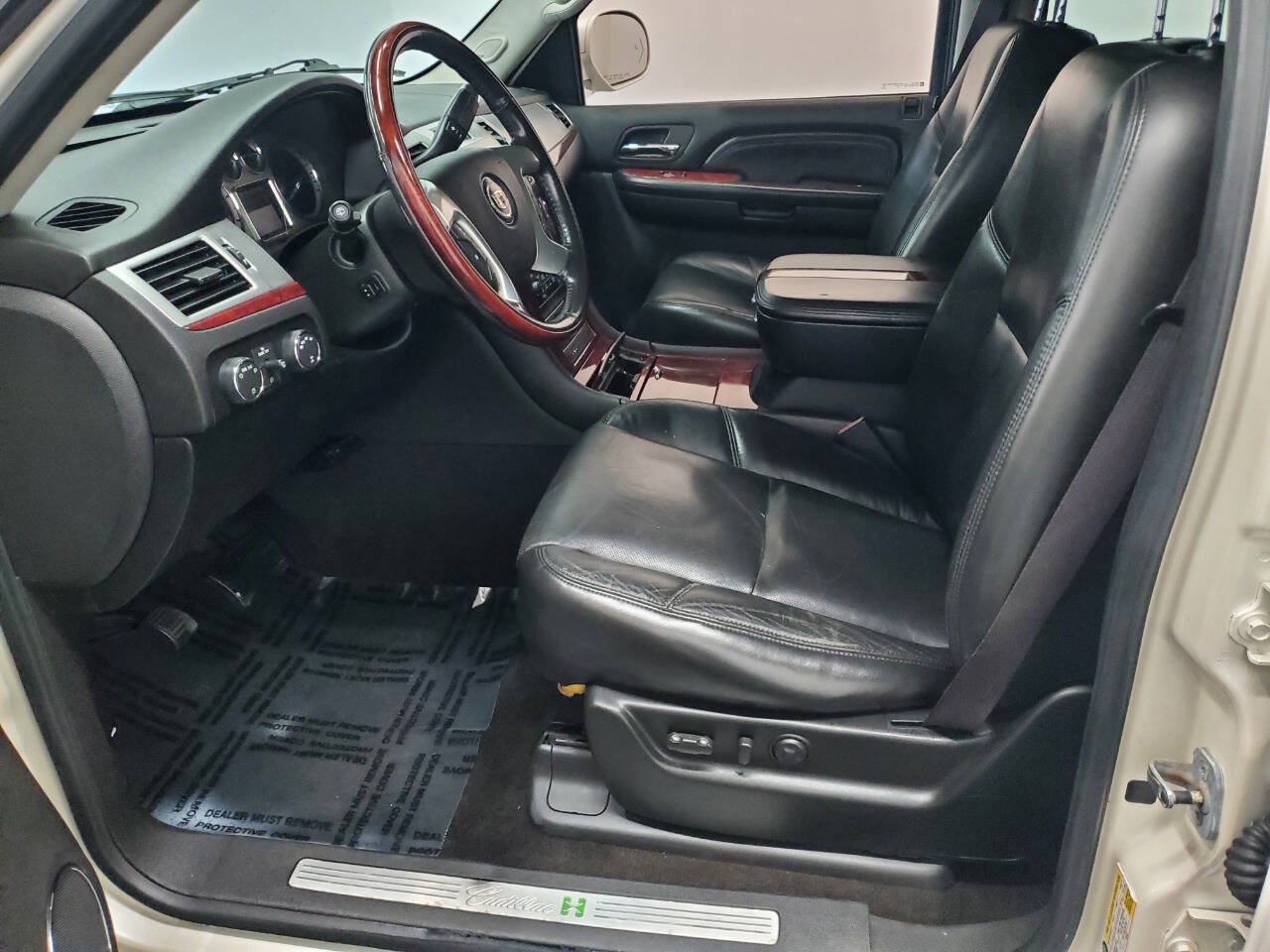 Used 2009 Cadillac Escalade 4WD Hybrid image 9