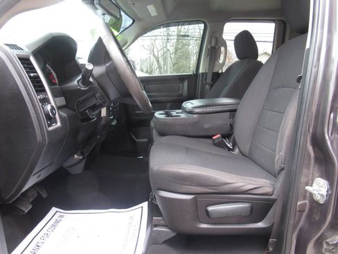 Used 2019 RAM 1500 Express w/ Express Value Package image 16