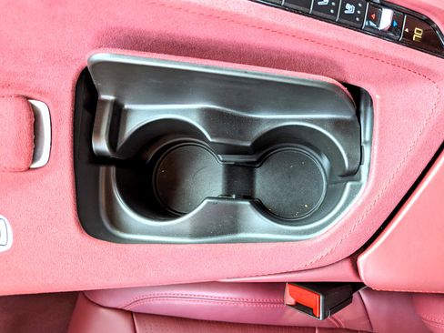 Used 2021 Chevrolet Corvette Stingray Premium Cpe w/ Z51 Performance Package image 27