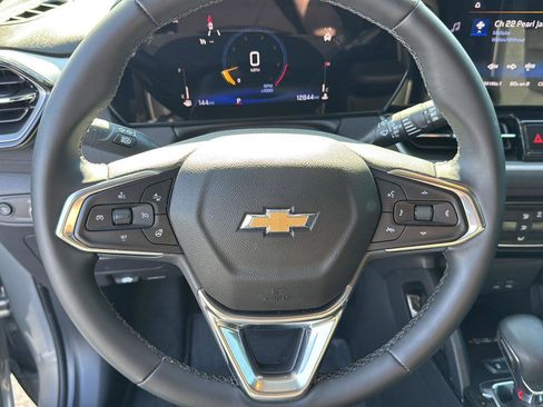 Used 2025 Chevrolet TrailBlazer LT w/ Convenience Package image 18