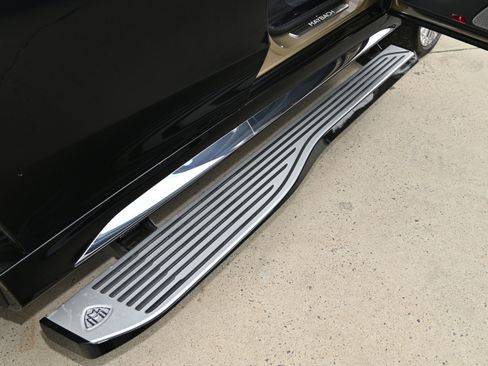 Used 2023 Mercedes-Benz Maybach GLS 600 4MATIC image 66