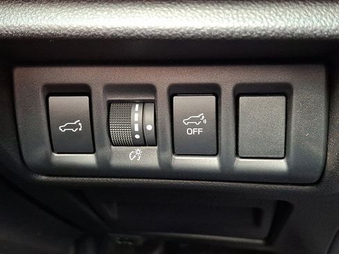 Certified 2025 Subaru Outback Premium w/ Popular Package #1A image 21