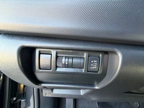 Used 2025 Subaru Forester Limited w/ Popular Package #2 AWD/4WD image 33