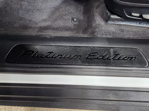 Used 2023 Porsche Panamera image 44