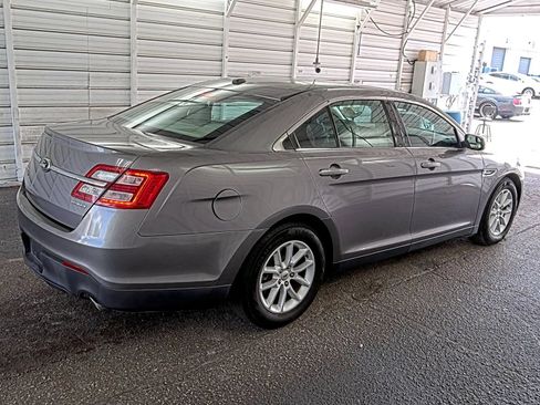 Used 2014 Ford Taurus SE FWD image 4