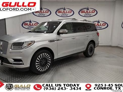 Used 2019 Lincoln Navigator Black Label w/ Cargo Package image 4