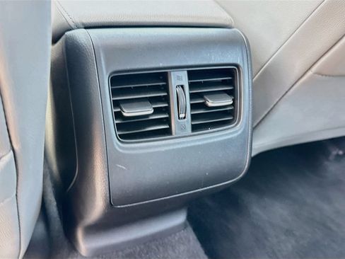 Used 2020 Honda Accord Touring image 29