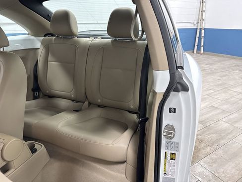 Used 2016 Volkswagen Beetle 1.8T SE image 26