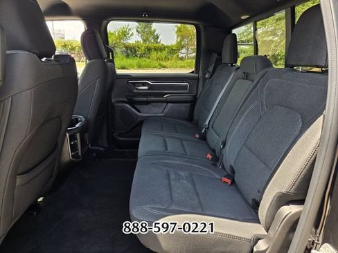 Used 2019 RAM 1500 Big Horn AWD/4WD image 12